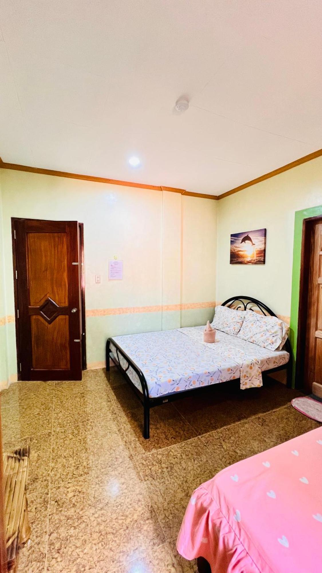 Holiday home Chateau La Princesa With Cozy Garden & Bar