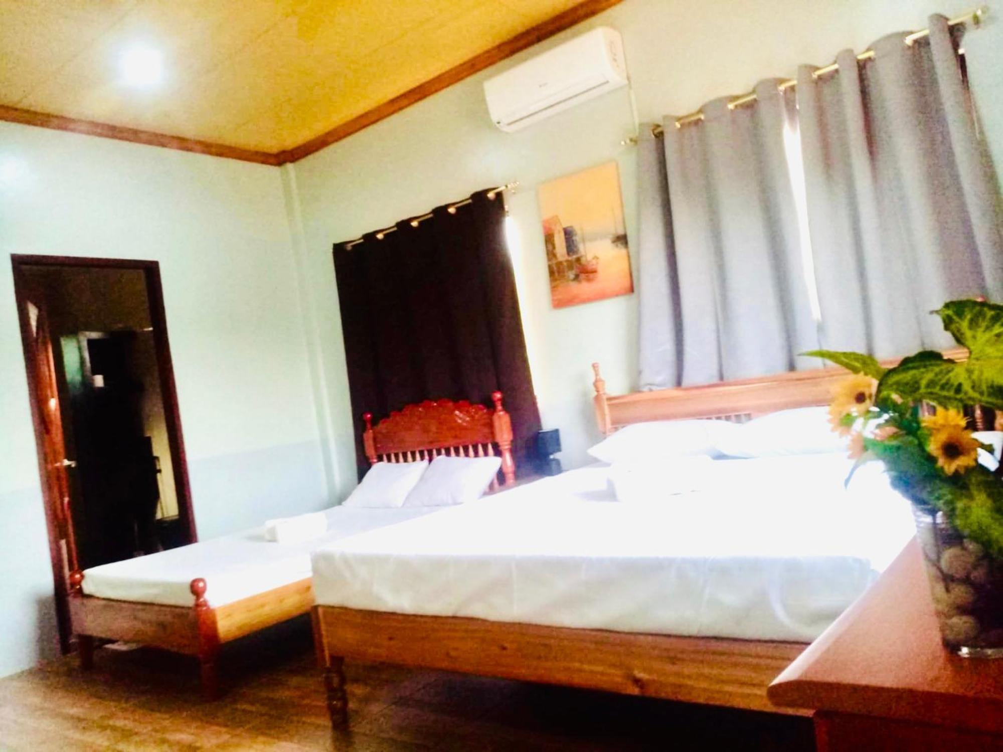Chateau La Princesa With Cozy Garden & Bar * Puerto Princesa