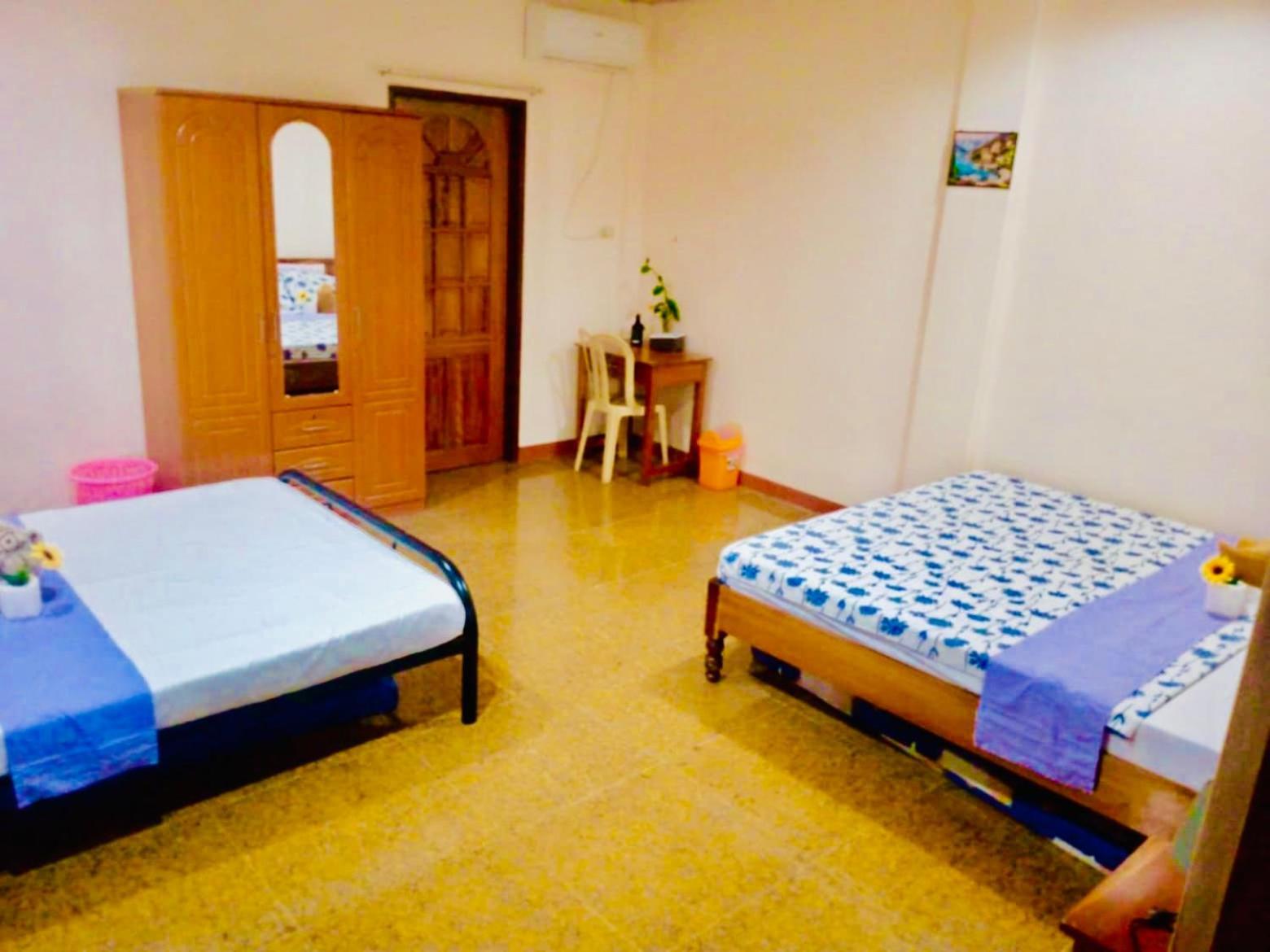 Chateau La Princesa With Cozy Garden & Bar Holiday home *